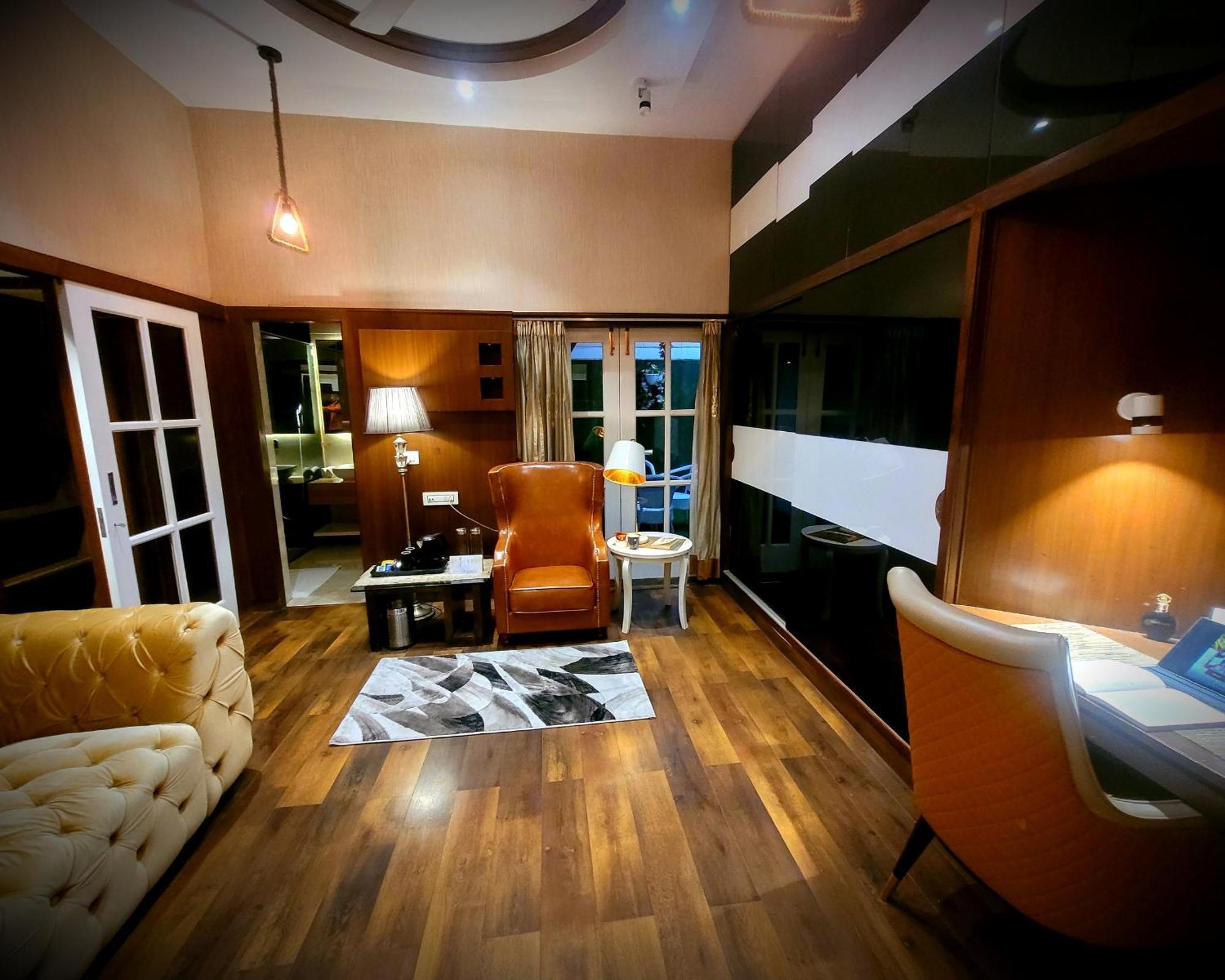 Victorian Elegance Luxury Stays Amritsar Bagian luar foto